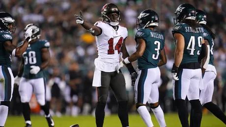 Buccaneers Suffer First Loss Overpowered by Eagles on Monday Night