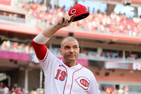 McCoy: 'I'm speechless': Reds fans salute Joey Votto in what could