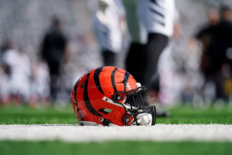 Report: Bengals sign QB Reid Sinnett to practice squad