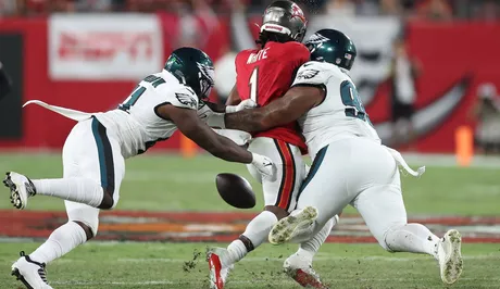 Mayfield, Buccaneers' offense struggle in 25-11 loss to defending NFC  champion Eagles