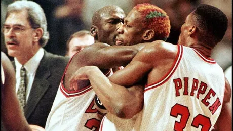 Dennis Rodman compares playing with Jordan-Pippen and Shaq-Kobe - Sports  Illustrated Chicago Bulls News, Analysis and More