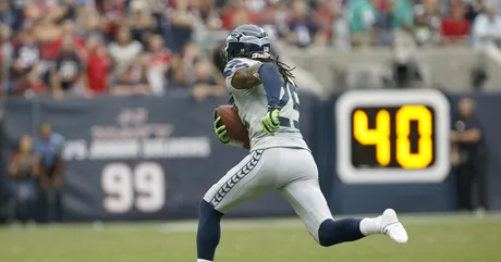 Kenneth Walker III sparks Seahawks in second half as Seattle pulls away to  beat Carolina 37-27, Associated Press