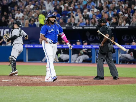 On the Cusp Of Playoffs, Blue Jays Fall Flat vs Yanks - Sports