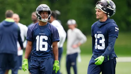 Seattle Seahawks tight end Noah Fant (87) jogs during warmups during a  Back Together Weekend event