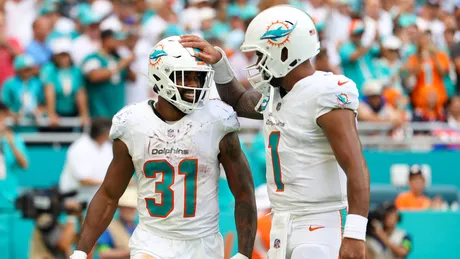 The Miami Dolphins offense has been nearly unstoppable in 2022, and that  success has resulted in three players being named to the Pro Football Focus  Midseason All-Pro Teams. : r/miamidolphins