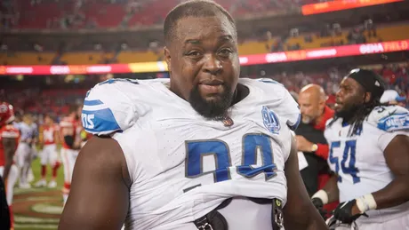 Lions defensive tackle Benito Jones channels Vince Wilfork with pre-game  style