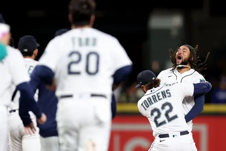 J.P. Crawford sounds off on clutch RBI double that kept Mariners