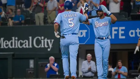 Mariners star Julio Rodriguez notches incredible HR, SB career