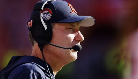 Is Chicago Bears head Coach Matt Eberflus Taking On Too Much in Turbulent  Times? - On Tap Sports Net