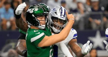 Butt In? Dallas Cowboys' Micah Parsons Praises Philadelphia Eagles' 'Tush  Push' - NFL Tracker - FanNation Dallas Cowboys News, Analysis and More