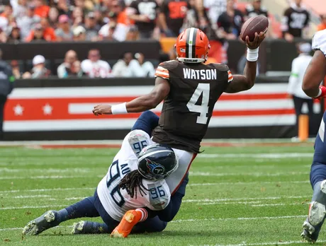 Browns QB Deshaun Watson is questionable to play against the Ravens amid  shoulder soreness, Pro Sports