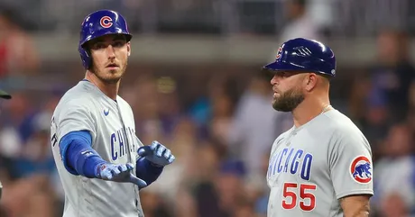 Cubs 2B Nico Hoerner exits with left knee injury