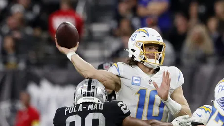 Raiders vs. Chargers best anytime touchdown scorer picks (Bet on Zamir  White)