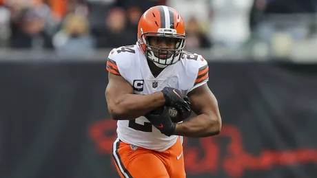 Browns' Nick Chubb undergoes knee surgery, will need second