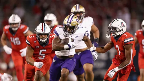 No. 7 Washington faces Arizona in the Huskies' first Pac-12 road