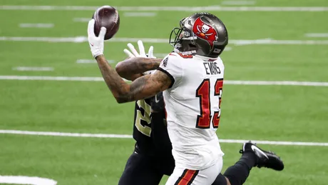 Tristan Wirfs claps back at Cam Jordan after Buccaneers own Saints in Week 4