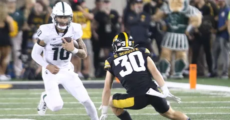 Snap counts, PFF grades: Positives erased by mistakes in Michigan State's  loss to Iowa 