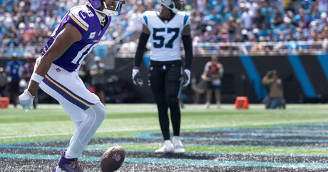 Vikings get 5 sacks, defeat Panthers 21-13