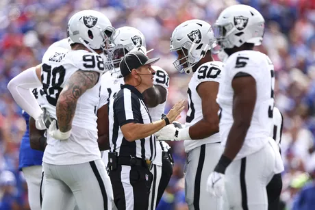 Chargers-Raiders Final Score: Bolts survive late Raiders rally 24