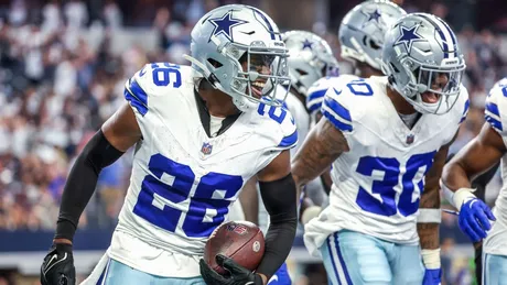 Look: Cowboys CB DaRon Bland scores 2nd Pick-6 in 4 games