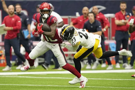 Texans vs. Steelers score, takeaways: Houston wallops Pittsburgh, Kenny  Pickett injures knee in loss 