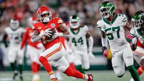 Isiah Pacheco 48-yard touchdown gives Chiefs 10-0 lead over Jets - NBC  Sports