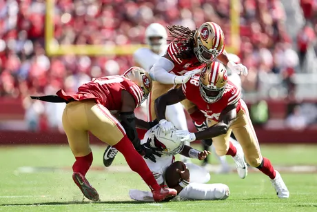 49ers Players Arrive With Cancer Warriors to #AZvsSF