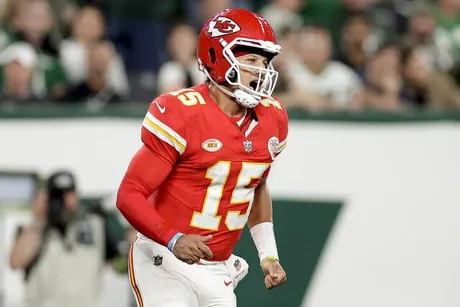 Kansas City Chiefs 23-20 New York Jets RECAP: Travis Kelce and Co. clinch  win in front of Taylor Swift