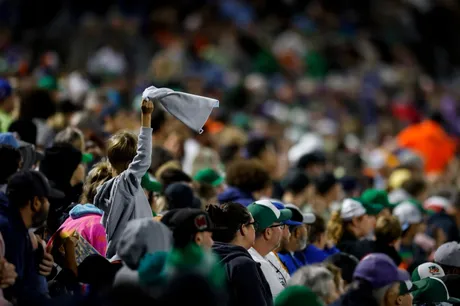 Norfolk Tides draw another big crowd, get thorough win against Durham to  force decisive game for IL title