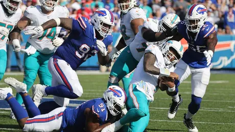 Dolphins' defense humbled, offense neutralized by Bills