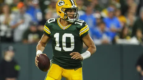 Green Bay Packers: Justin Fields Winless Against Packers After Claiming the  NFL was Slow to him