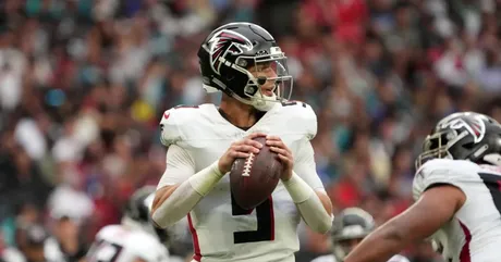 Falcons Desmond Ridder: Has Ridder shown enough to start in 2023? - The  Falcoholic