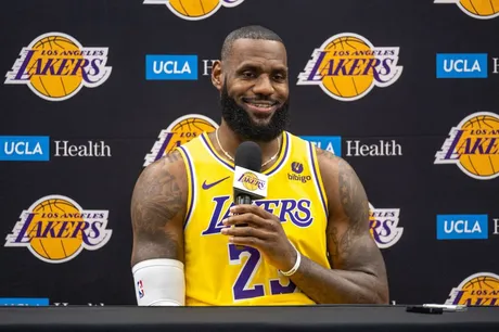 LeBron James Dedicates 2023-24 NBA Season to Son Bronny James - Sports  Illustrated