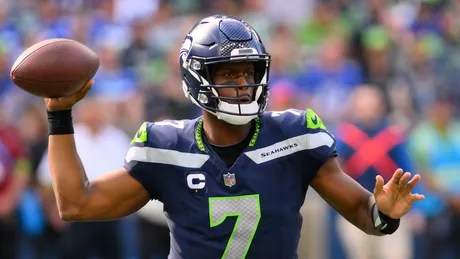 Seattle Seahawks QB Geno Smith Returns vs. New York Giants - Tracker -  Sports Illustrated Seattle Seahawks News, Analysis and More