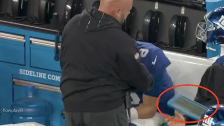 Daniel Jones gets grilled by fans after Giants QB fumbles ball vs