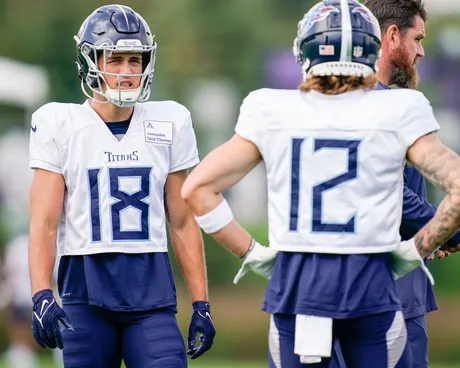 Tennessee Titans Kyle Philips to IR, Titans Claim Kindle Vildor & Cade York  Added to Practice Squad 