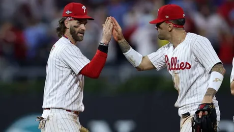 Marlins fans flummoxed by Jon Berti's abject baserunning display against  Phillies - What was he thinking