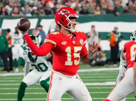 Dolphins WR Braxton Berrios on Tyreek Hill, Jaylen Waddle: 'Truly one of  the best wide receiver duos in the league'