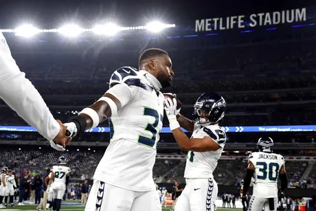 2022 NFL Season: Seahawks vs. Rams 2nd Quarter game thread - Field Gulls