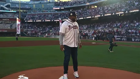 Andruw Jones' first pitch, 10/07/2023