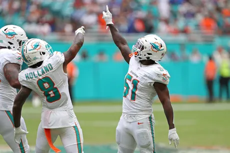 WATCH: Christian Wilkins and Zach Sieler lead Miami's interior