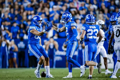 BYU football recruiting: Fred Warner signs with the Cougars - Vanquish The  Foe