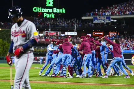 Mariners cautiously optimistic about Robbie Ray's return in 2024