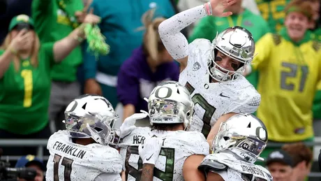 LOOK: Oregon Ducks unveil 'Mighty Oregon' throwback jerseys