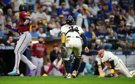 TBS' Brian Anderson in 'different brain space' as AL announcer and Brewers  fan and play-by-play man - Newsday