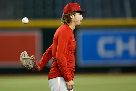 Padres' infielder Kim Ha-seong named finalist for NL Gold Glove at