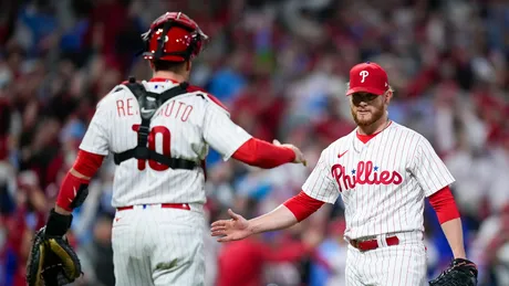 New Jersey vintage clothing store cashing in on Phillies' postseason  success - CBS Philadelphia