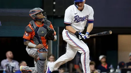 Pete Crow-Armstrong's Big League Debut Ends with a Hug From Mom