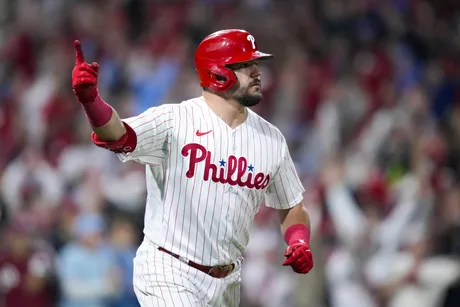 Phillies stars Realmuto, Stott, Wheeler and Walker selected as MLB Gold  Glove finalists