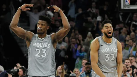 Timberwolves Convert Daishen Nix to Two-Way Contract